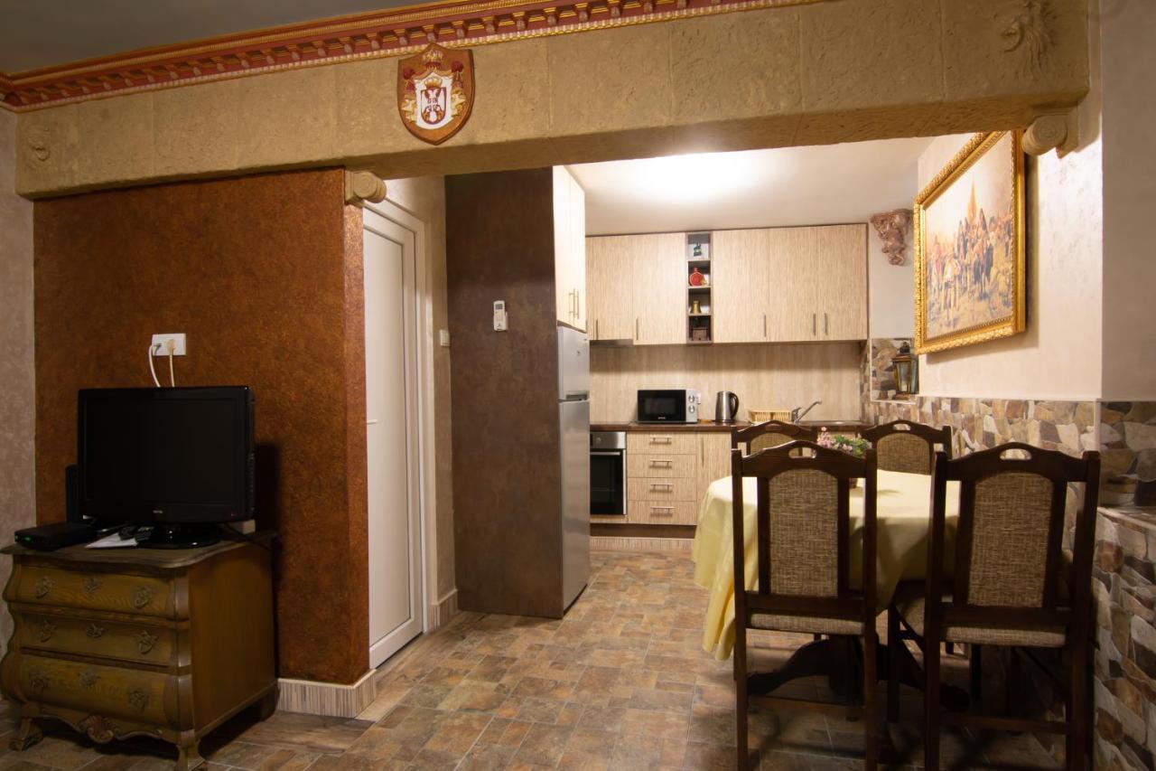 Top Spot Apartment Belgrád Kültér fotó